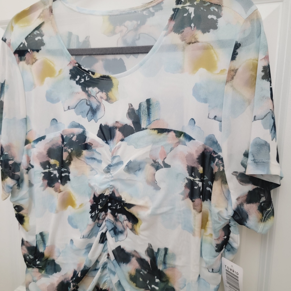 TORRID Stretch Floral Mesh Crew Neck Ruched Top Blouse - Picture 5 of 11